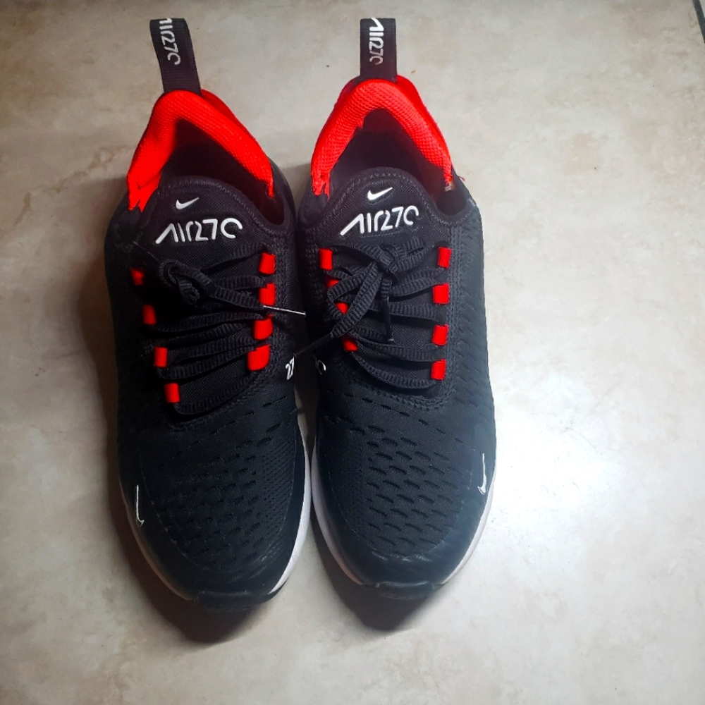 Kids Nike Air 270s